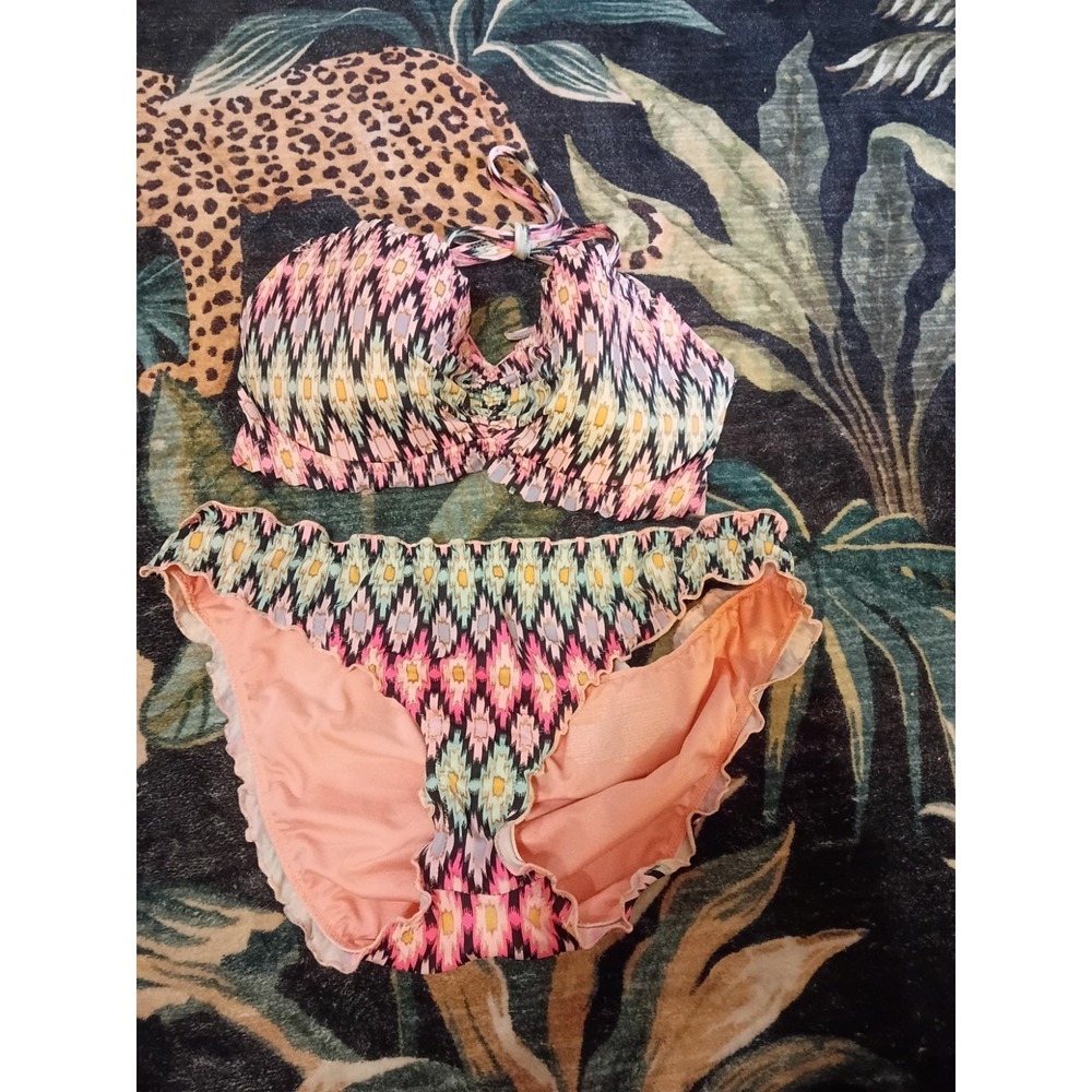 Victoria's Secret Metallic Pastel Aztec  U/W Bikini Top 32DD & Scrunch Bottoms M
